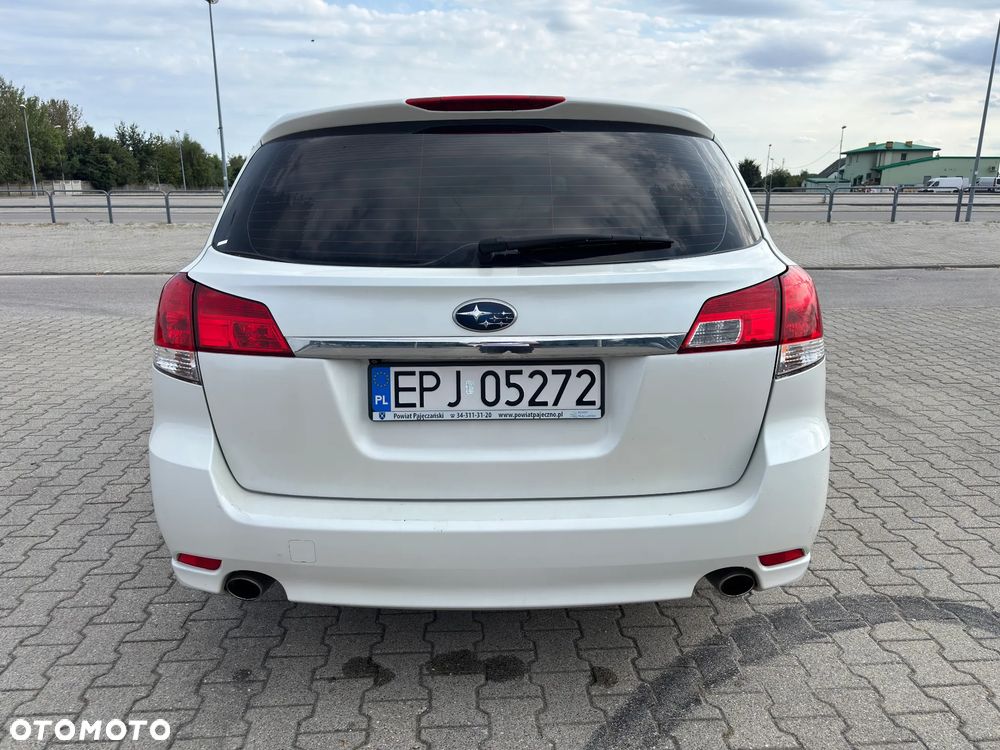 Subaru Legacy 2.5i GT - 6