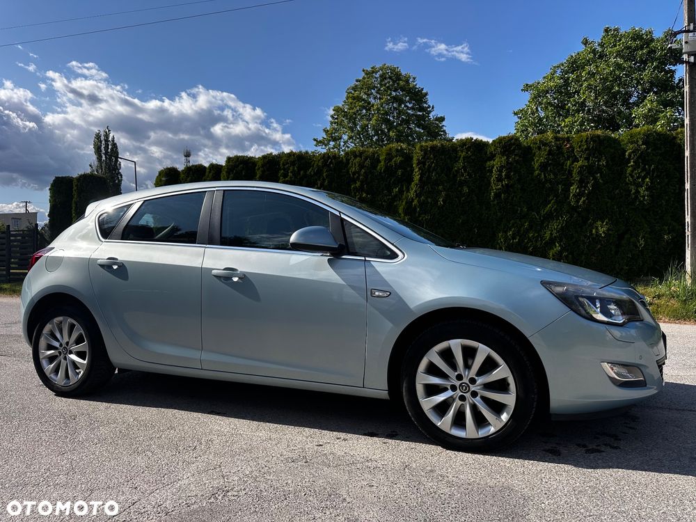 Opel Astra 1.4 Turbo Color Edition - 13