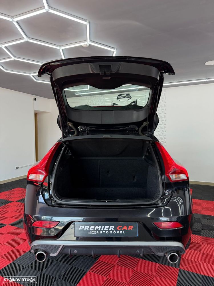 Volvo V40 2.0 D2 R-Design - 13