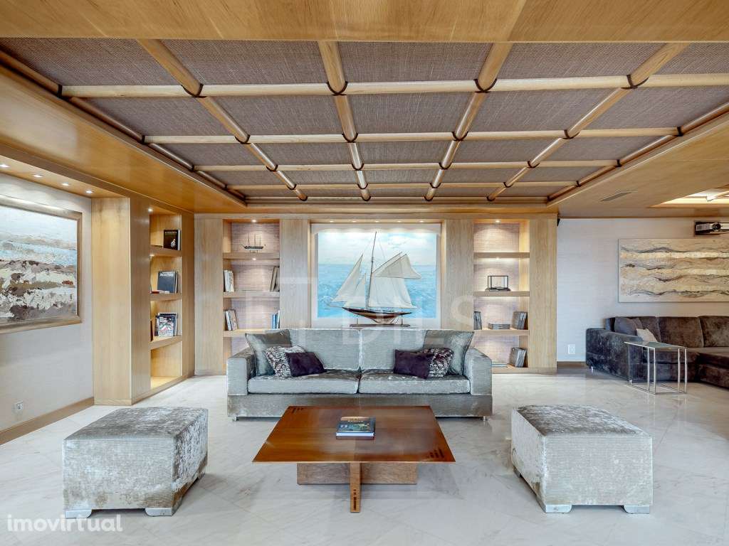 Apartamento T4 duplex com terraço e vistas rio em Algés - Grande imagem: 4/54