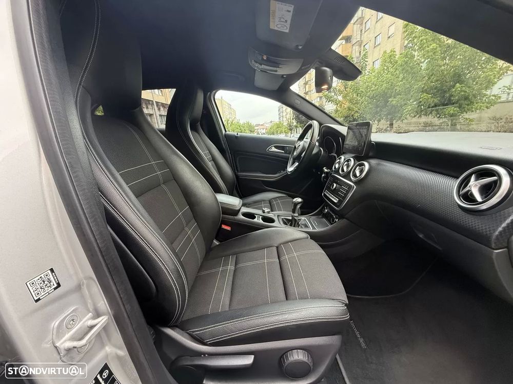 Mercedes-Benz A 180 Dynamic Edition - 13