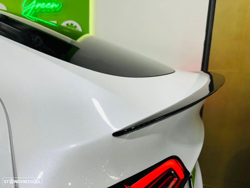 Tesla Model Y Standard - 24