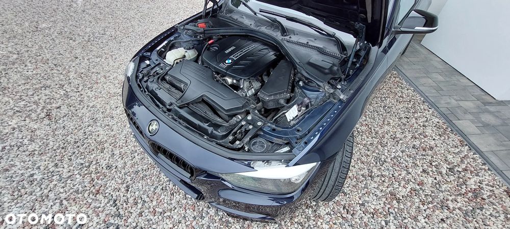 BMW Seria 3 316d Sport Line - 32