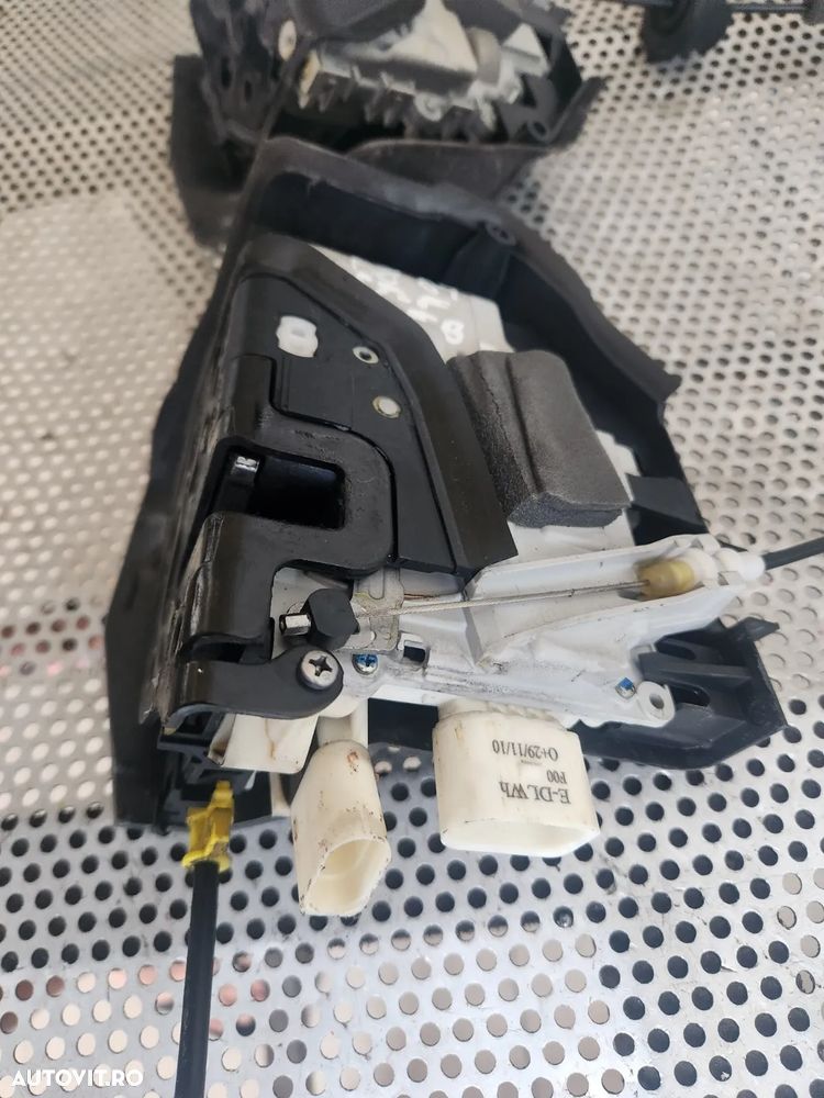 Broasca Blocator Incuietoare Usa Fata Spate Audi A8 4H D4 Volan Stanga An 2010-2011-2012-2013-2014- - 6