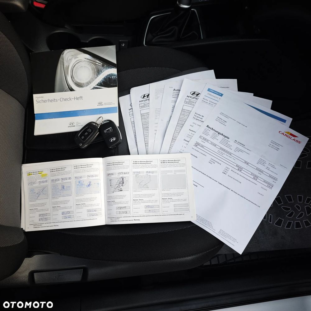 Hyundai i20 1.1 CRDi YES Silver - 24