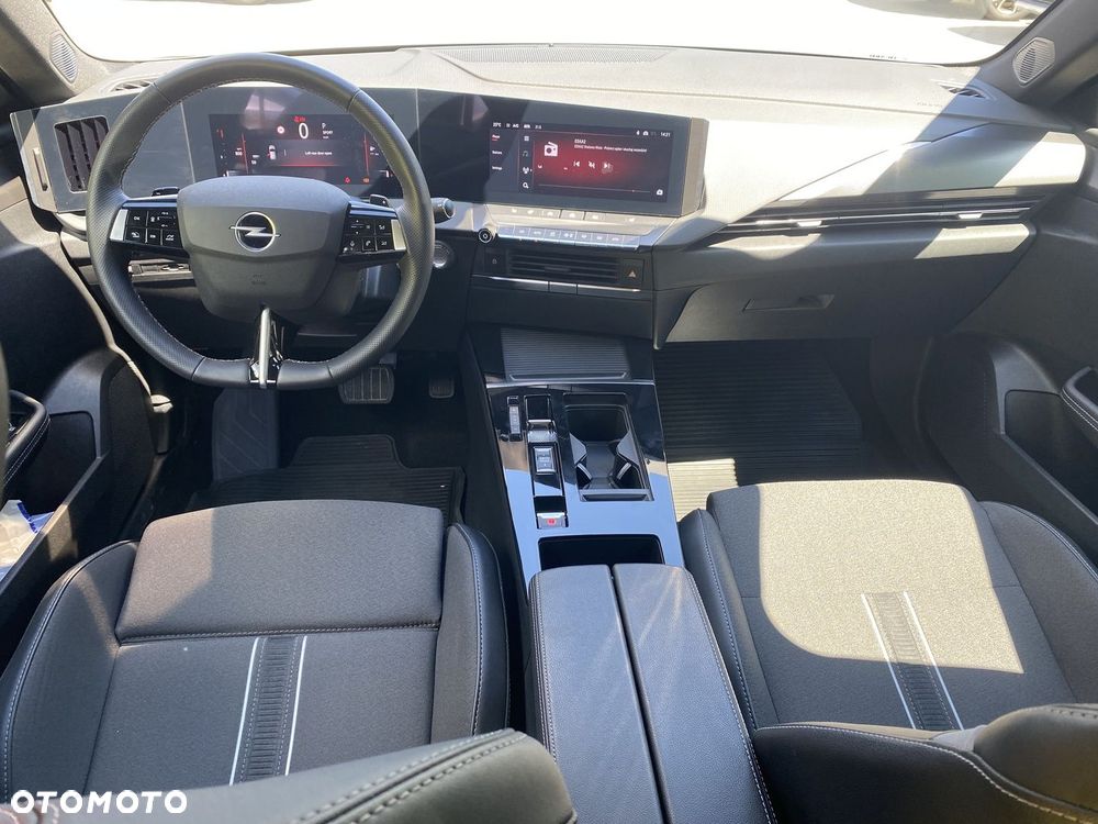Opel Astra 1.2 T GS S&S - 13