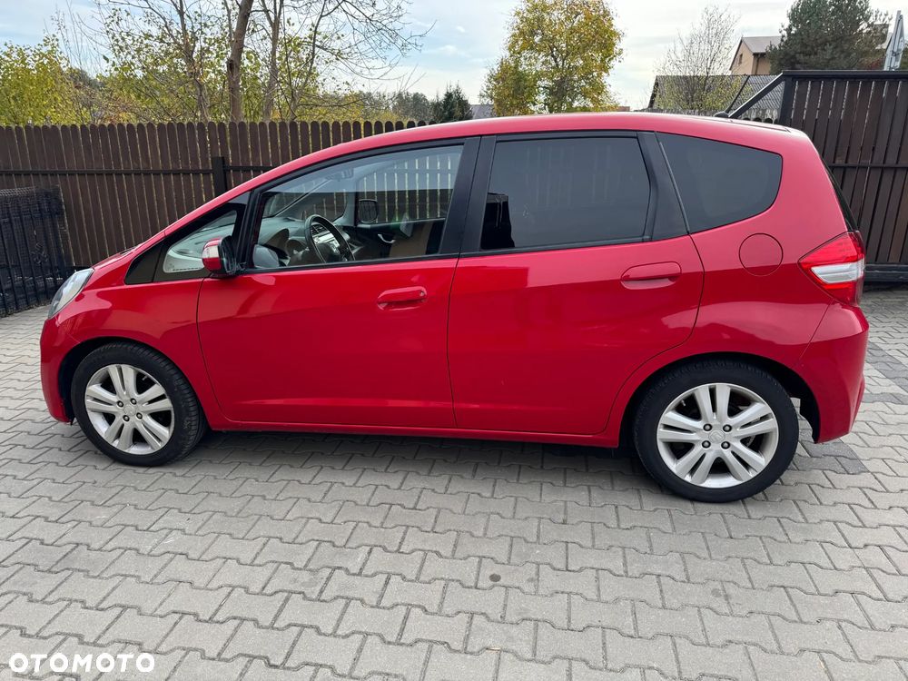 Honda Jazz 2015 photo 2
