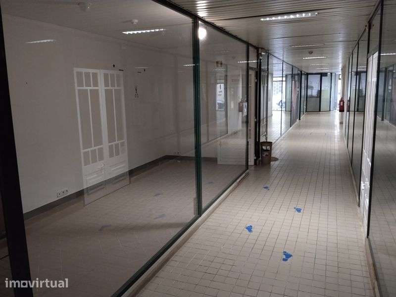 Espaço comercial à venda na Avenida da República - Grande imagem: 5/5