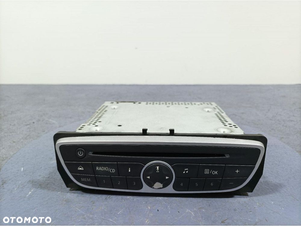 RENAULT MEGANE III RADIO RADIOODTWARZACZ CD 281150030R K4M858 - 1