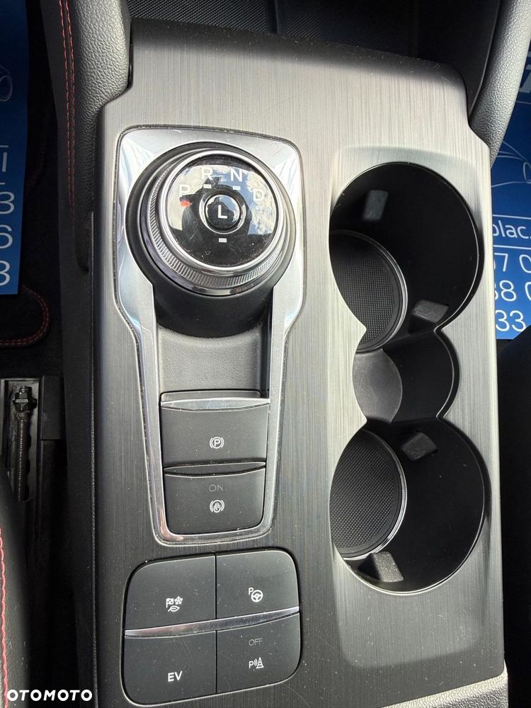 Ford Kuga 2.5 Duratec PHEV ST-LINE - 33