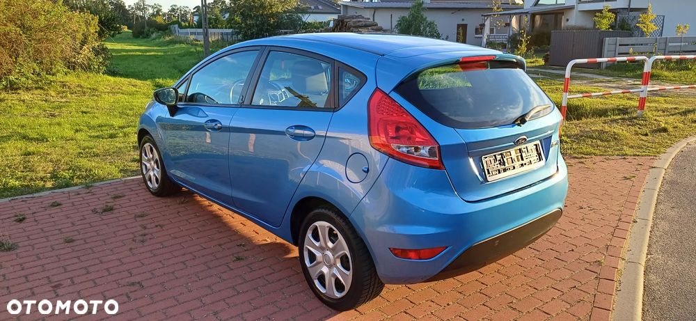 Ford Fiesta 1.25 Champions Edition - 6