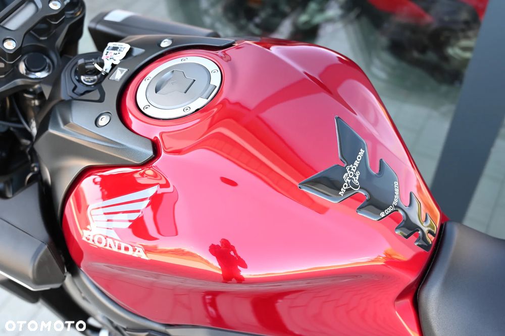 Honda CB - 16