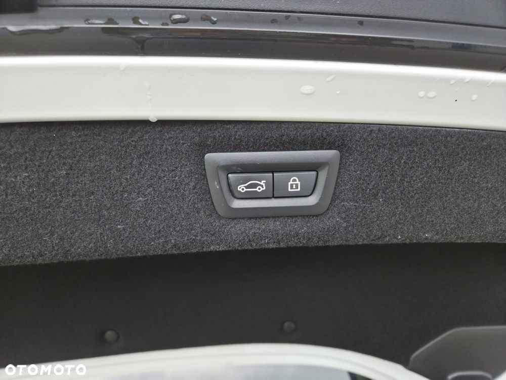 BMW Seria 8 - 20