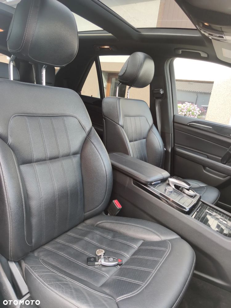 Mercedes-Benz GLE - 16