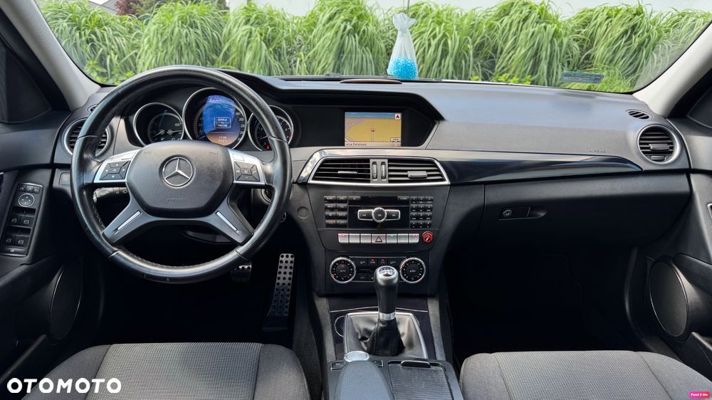 Mercedes-Benz Klasa C 180 CGI BlueEFFICIENCY Elegance - 6