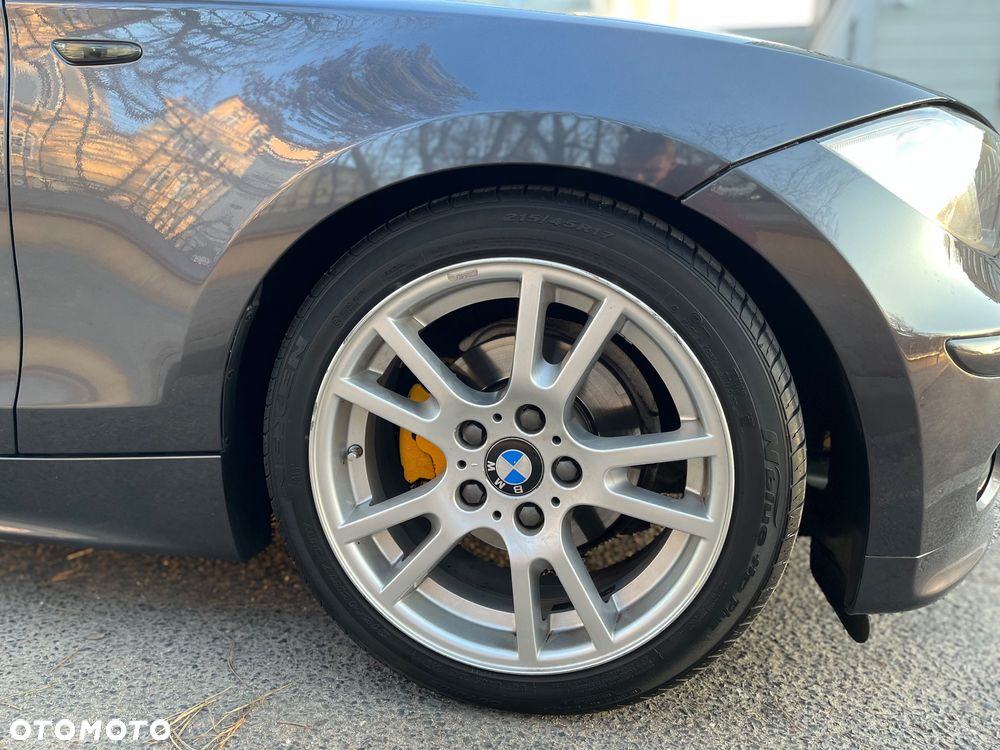 BMW Seria 1 - 21