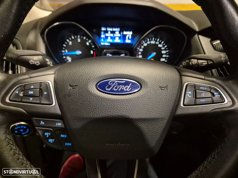 Ford Focus 1.5 TDCi Titanium - 29