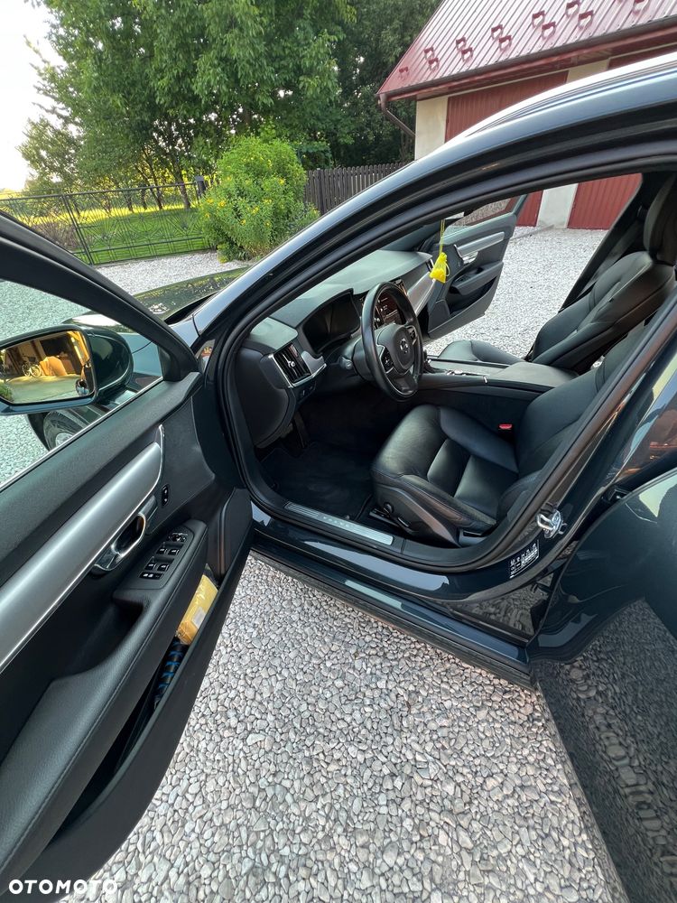 Volvo V90 D3 Geartronic Momentum Pro - 22