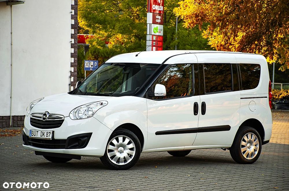 Opel Combo 1.4 Cosmo Eu6 - 17