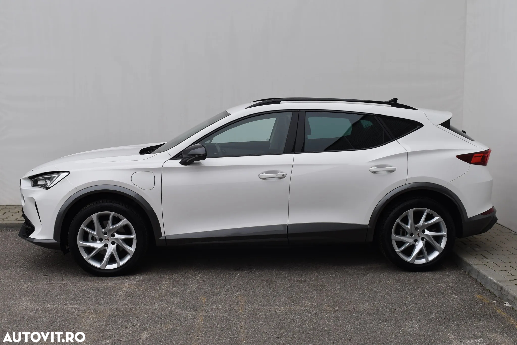 Cupra Formentor 1.4 e-HYBRID PHEV - 8