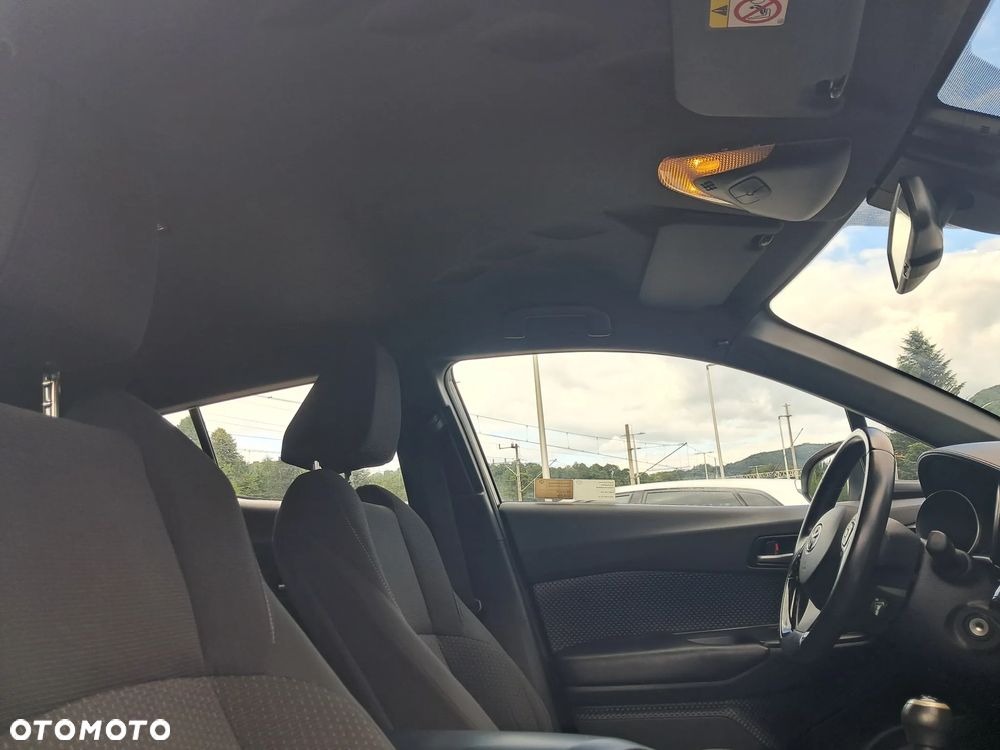 Toyota C-HR 1.2 T Dynamic - 22