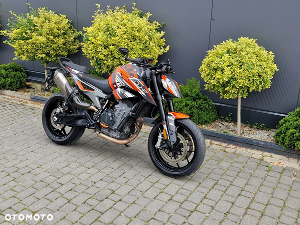 KTM Duke