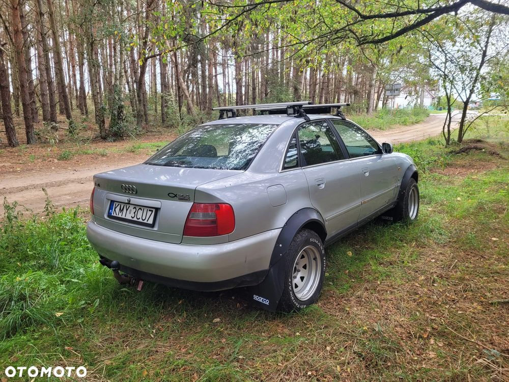 Audi A4 Limousine 2.4 - 4