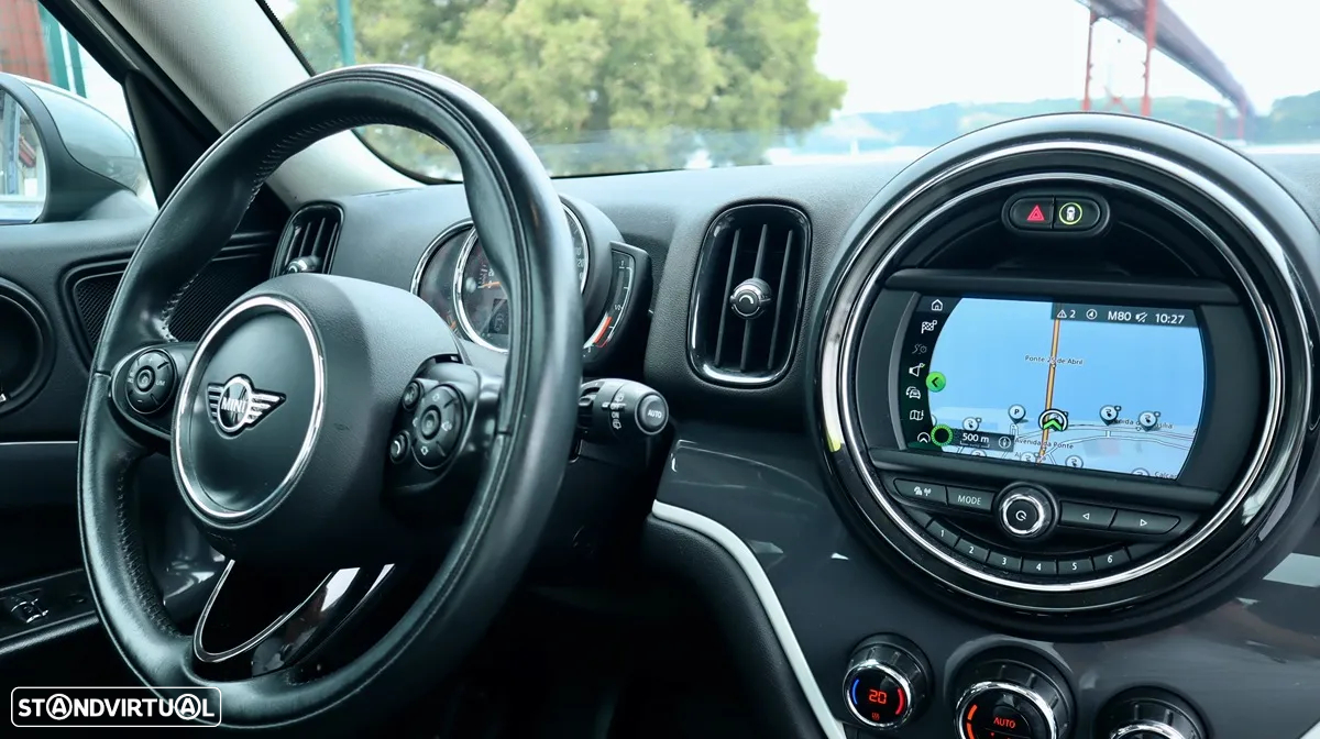 MINI Countryman Cooper SE ALL4 Auto - 29