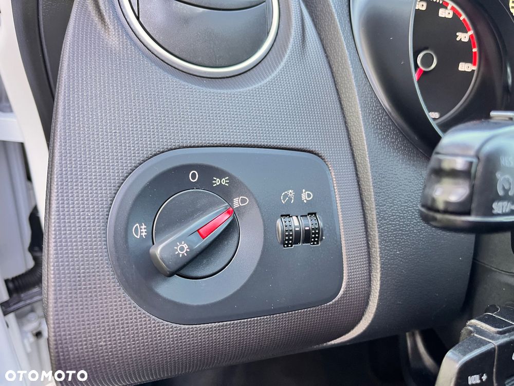 Seat Ibiza SC 1.4 16V Style - 21