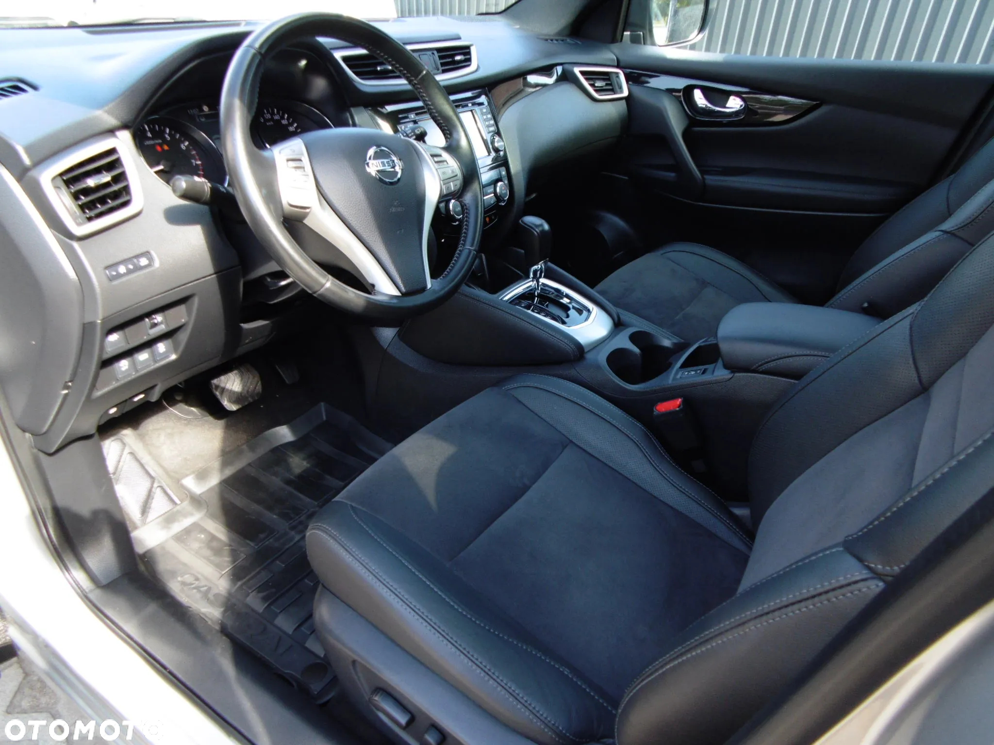Nissan Qashqai 1.2 DIG-T Xtronic TEKNA+ - 11