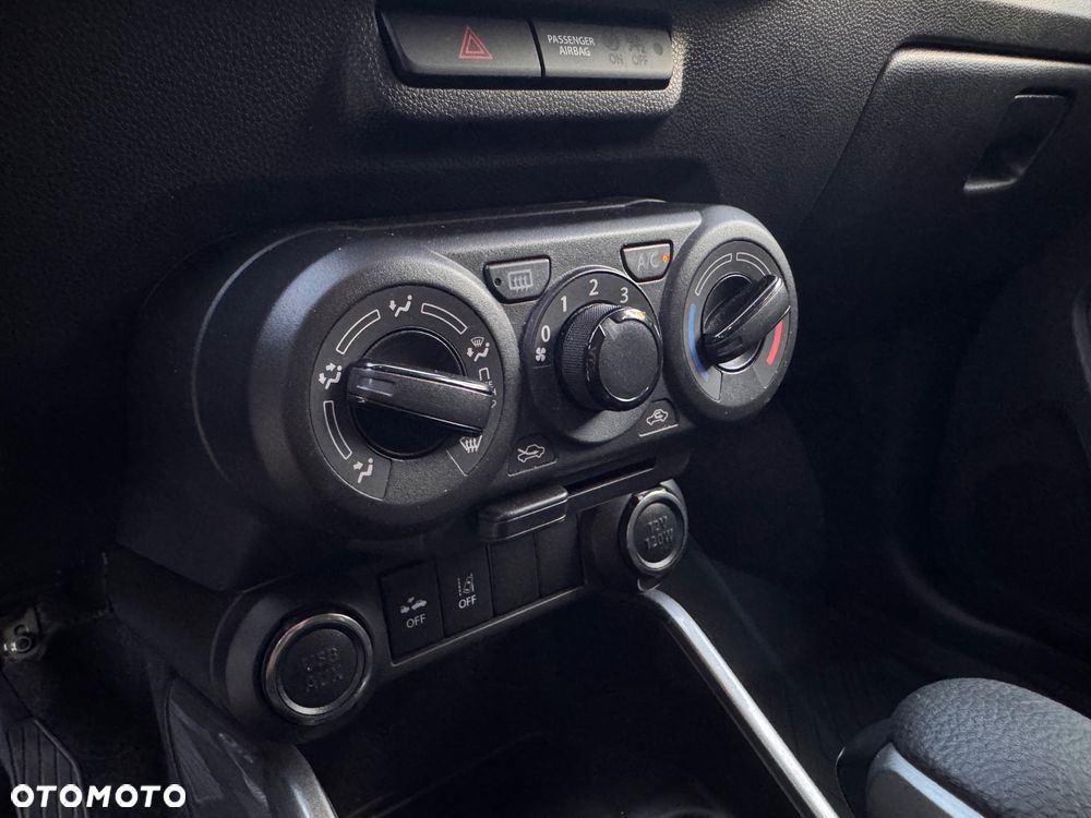 Suzuki Ignis 1.2 SHVS Premium Plus CVT - 23