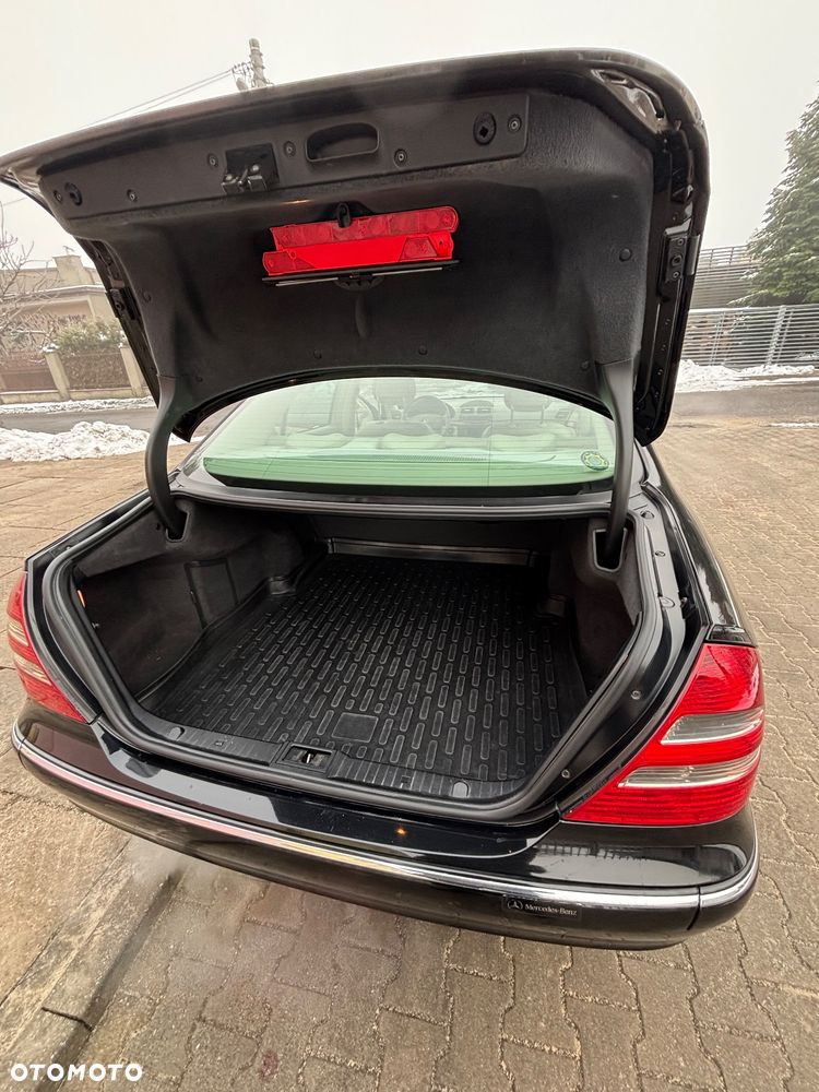 Mercedes-Benz Klasa E - 11