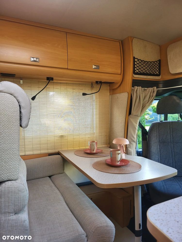 Ford Transit  chellenger - 39
