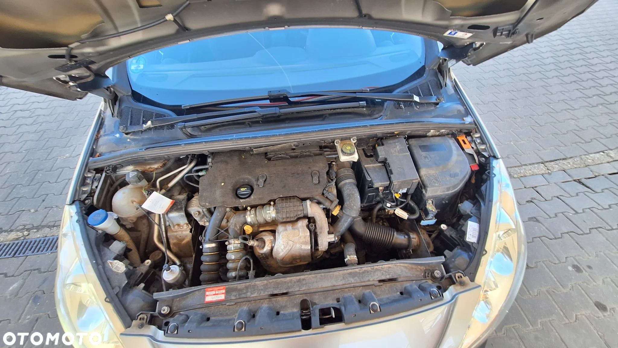 Peugeot 308 HDi FAP 110 EGS6 Platinum - 23