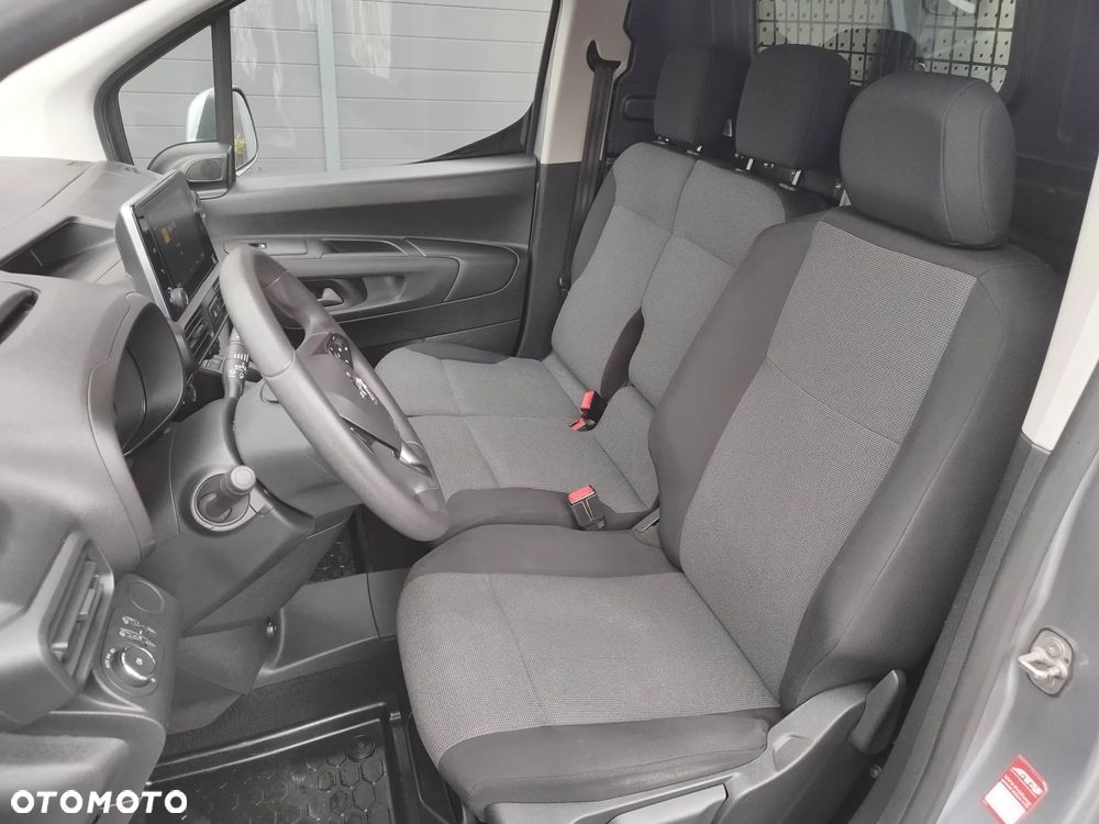 Opel COMBO MAXI 3 OSOBY - 20