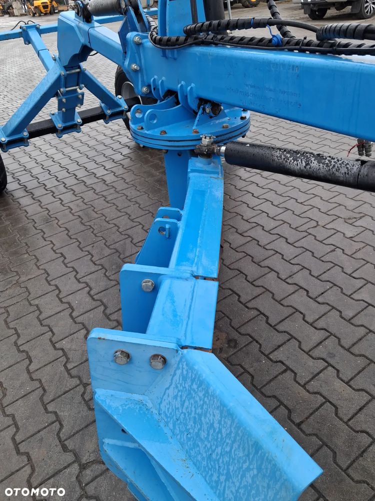 Inny AGROLAND RL 250 - 9