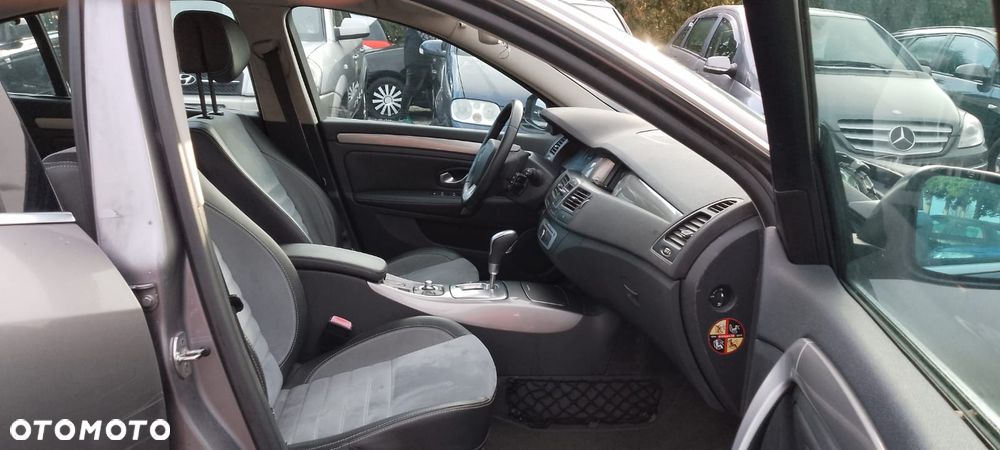 Renault Laguna dCi 110 FAP EDC Bose Edition - 16