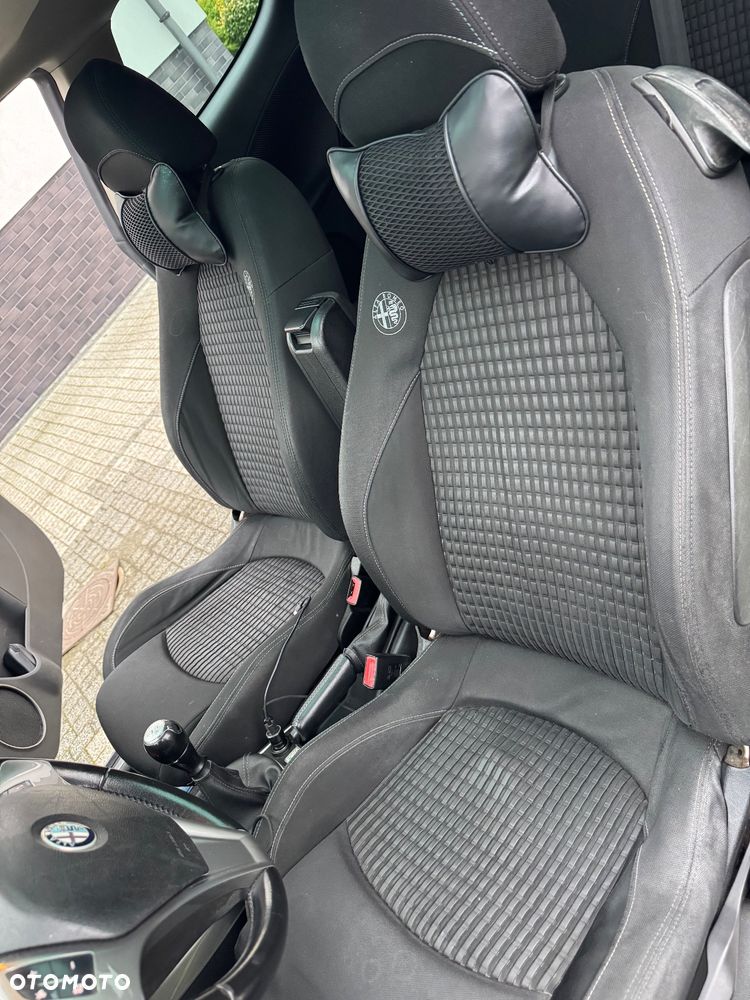 Alfa Romeo Mito 1.4 TB Distinctive - 10