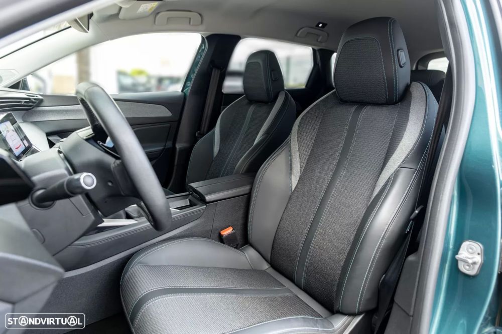 Peugeot 308 SW PureTech 130 Allure — fotografia 8