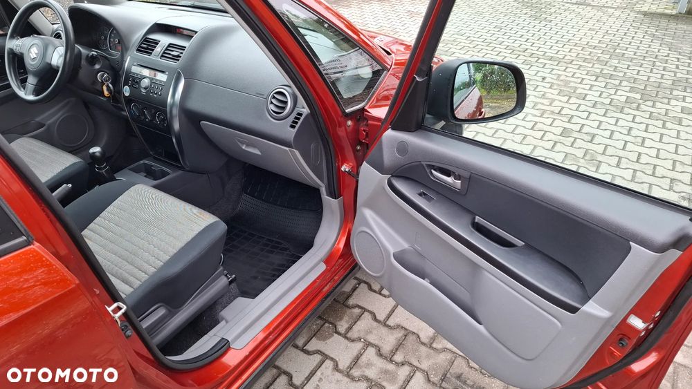 Suzuki SX4 1.5 - 14