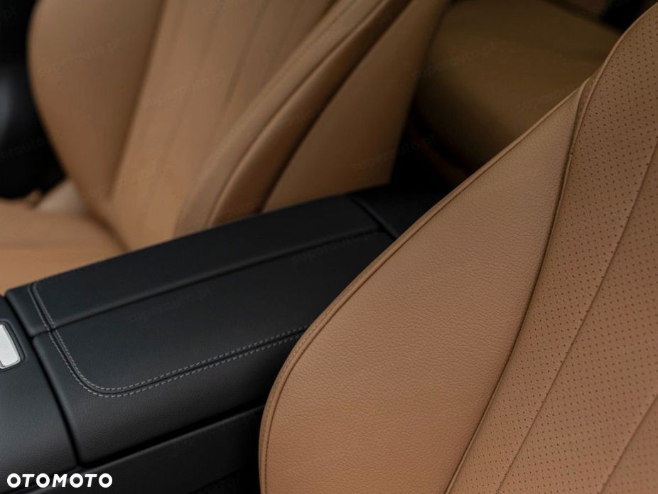 Mercedes-Benz Klasa E 220 d mHEV 4-Matic AMG 9G-Tronic - 9