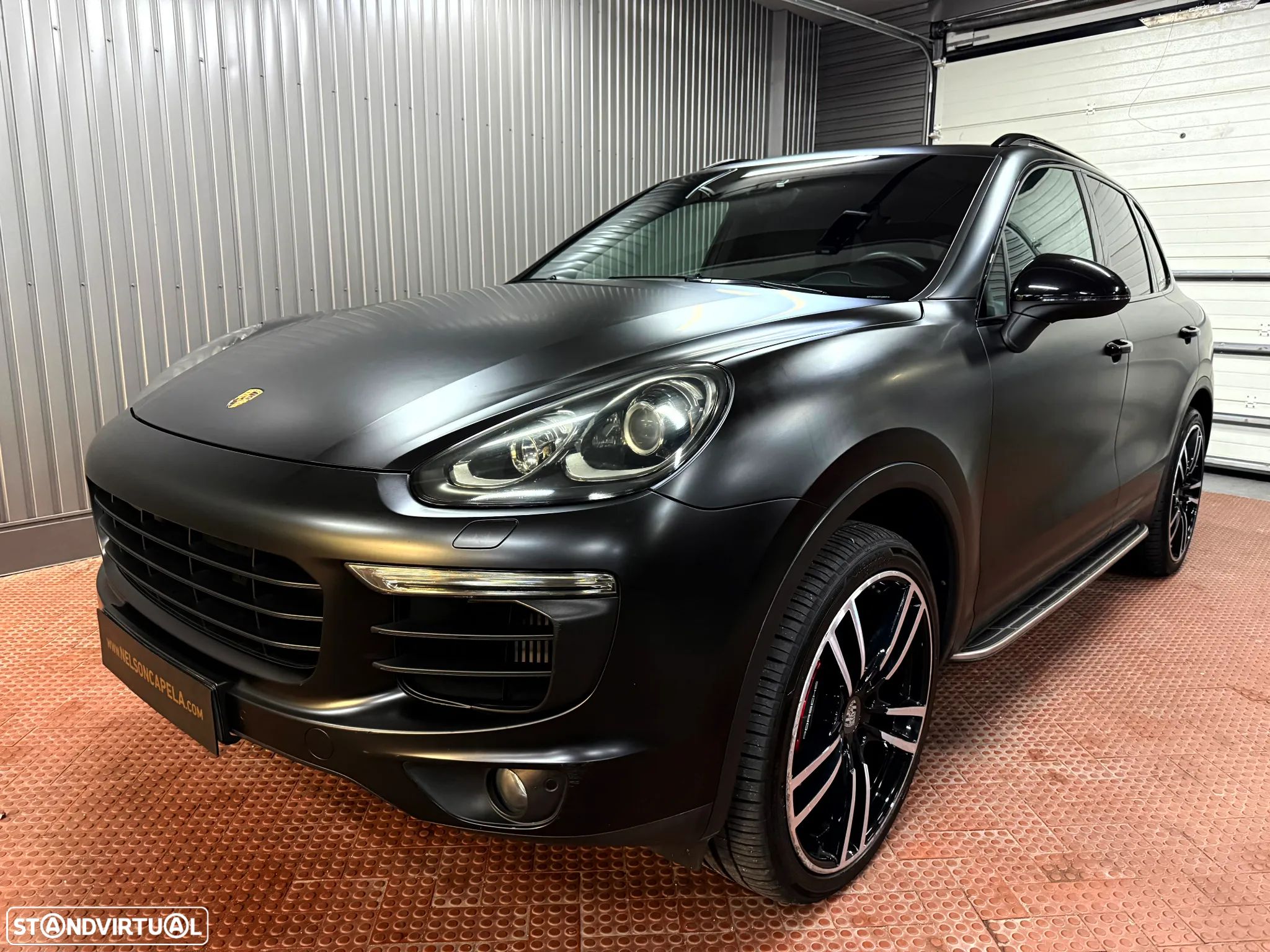 Porsche Cayenne - 1