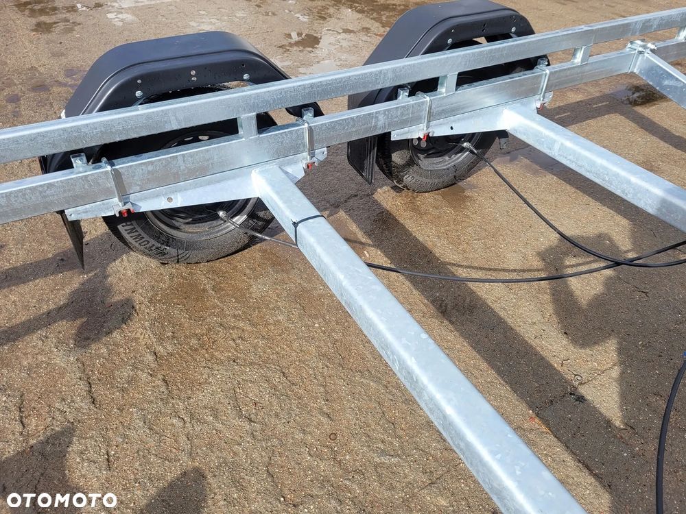 Brenderup Brenderup Premium 24200B/ Basic 2000kg dmc podłodziowa 7,2m - 11