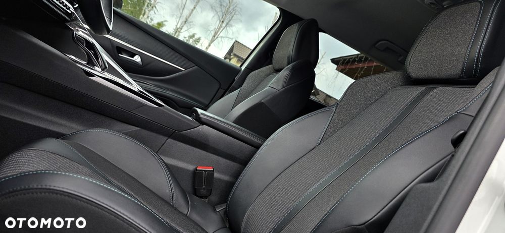 Peugeot 5008 1.5 BlueHDi Allure S&S EAT8 - 18