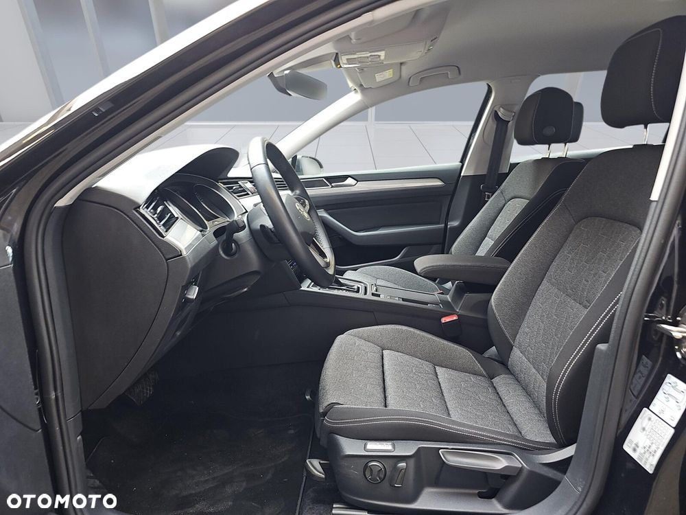 Volkswagen Passat Variant 1.5 TSI EVO Business DSG - 9