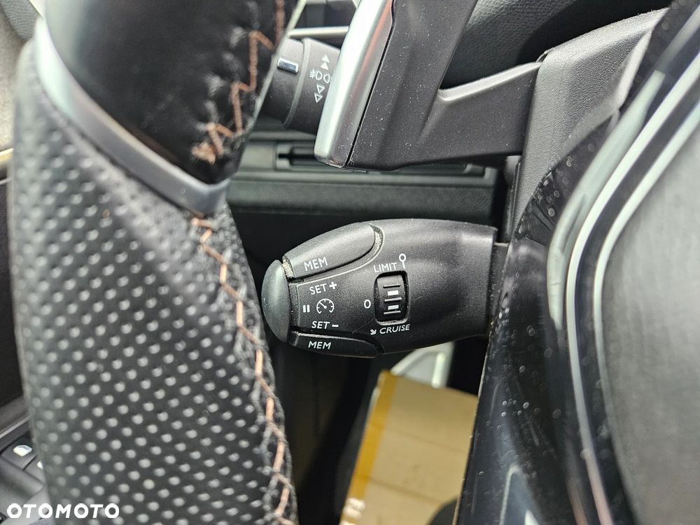 Peugeot 5008 2.0 BlueHDi GT Pack S&S EAT8 - 20