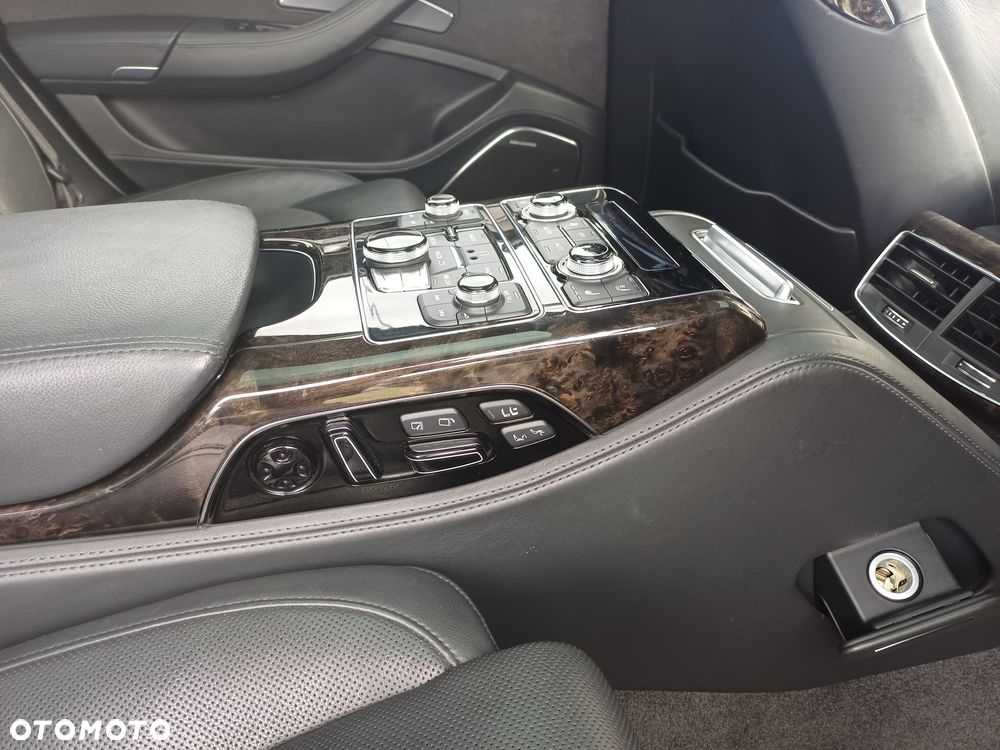 Audi A8 - 19