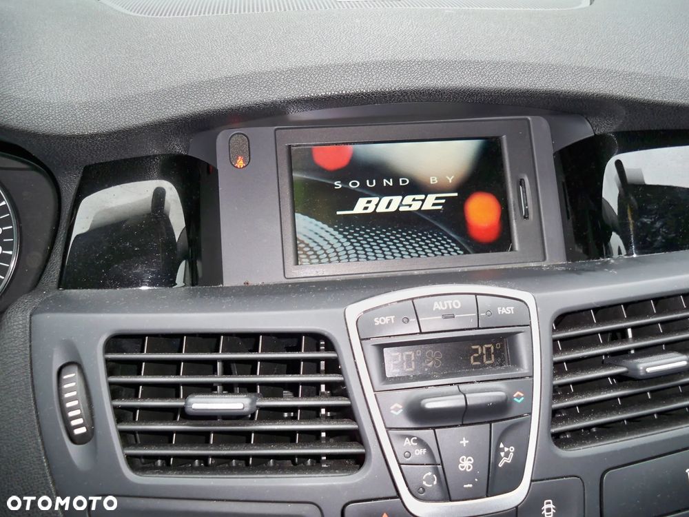 Renault Laguna dCi 175 FAP Bose Edition - 6