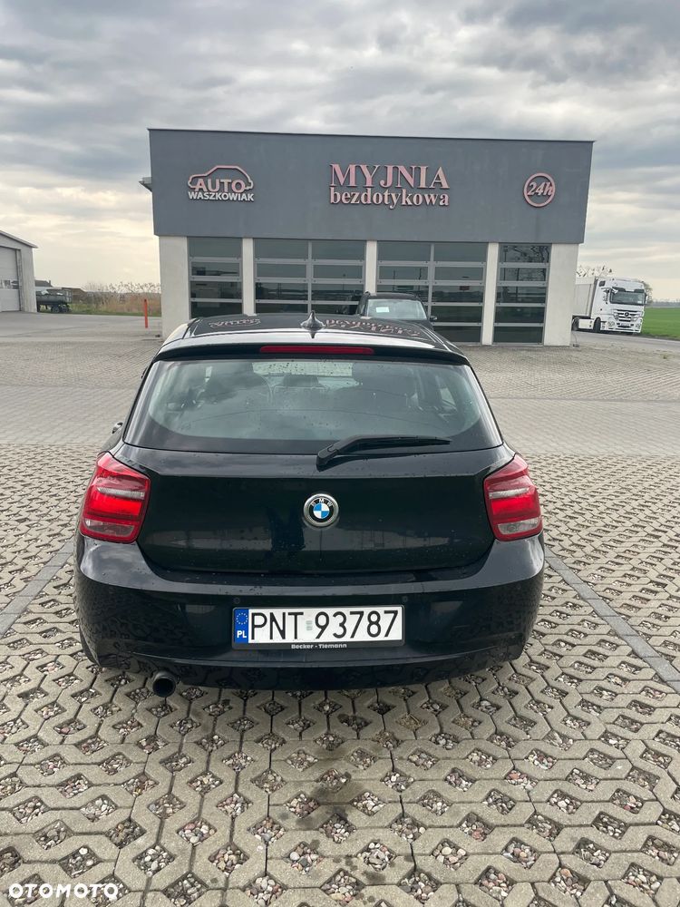 BMW Seria 1 118i - 4