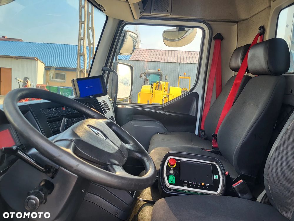 Renault D Wide 19 - 25